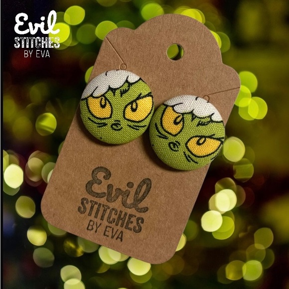 Grinch Inspired Knotted Bow Headband and Fabric Button Earrings - Picture 2 of 4